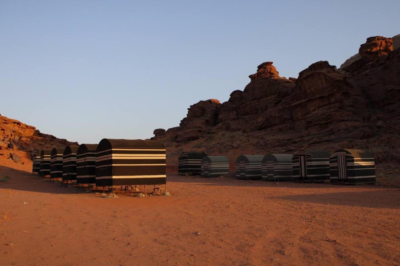 Hotel Sunrise Camp Wadi Rum Exterior foto
